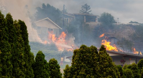 PHOTOS: Fast action thwarts Thursday morning West Bench wildfire