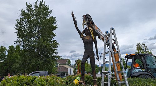 PHOTOS: 'Lost 5 – Signal' hits Penticton's Front Street roundabout